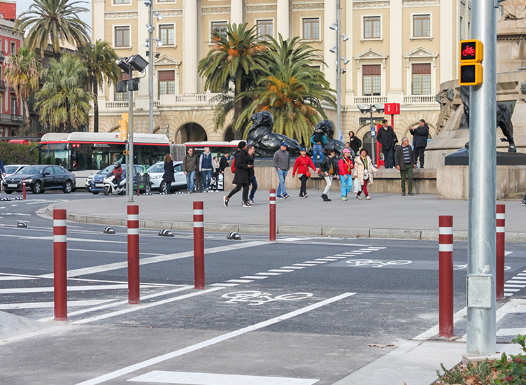 pilonas-aflex-carril-bici-instalada-2